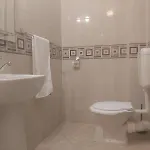 Complex Meridian Hostel