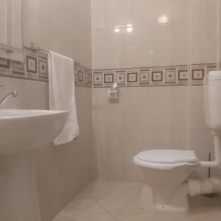 Complex Meridian Hostal