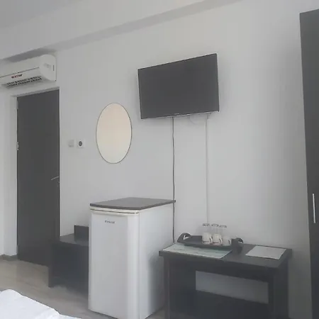 Complex Meridian Hostel *