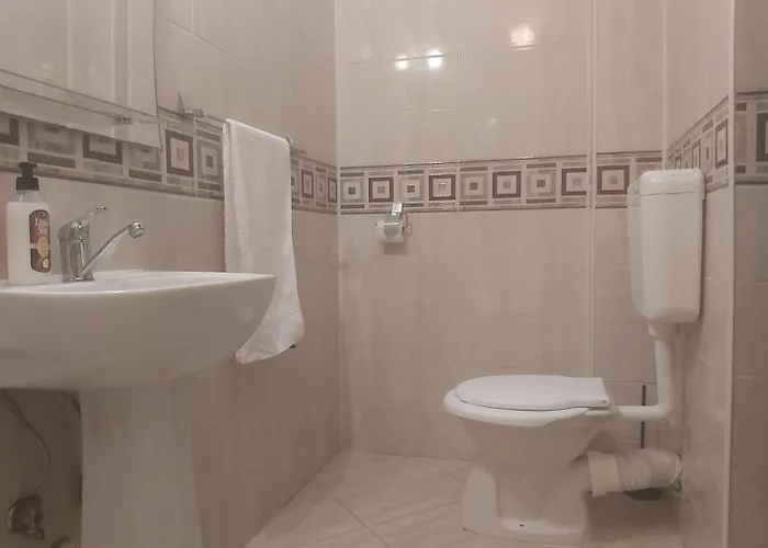 Complex Meridian Hostel