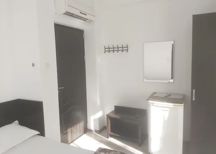 Complex Meridian Hostel *